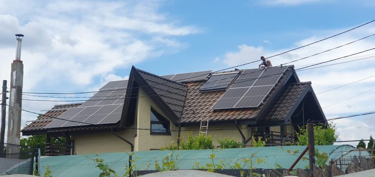 Sistem fotovoltaic 10 kW montat de SolarSud