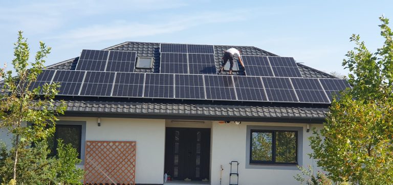 Sistem fotovoltaic 10 kW montat de SolarSud