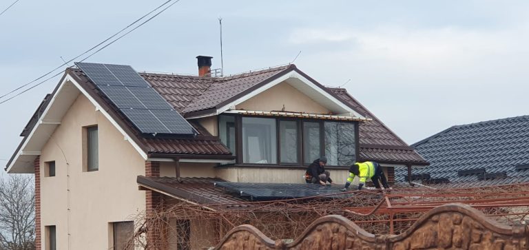 Sistem fotovoltaic 6 kW montat de SolarSud