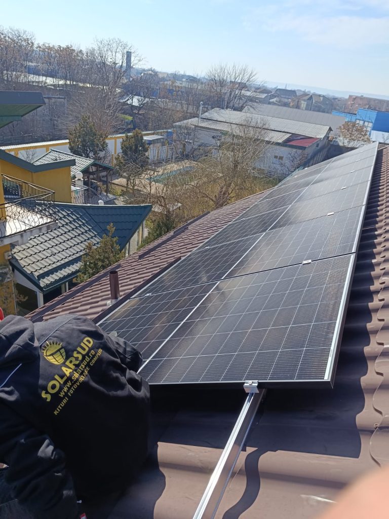 Sistem fotovoltaic 6 kW montat de SolarSud